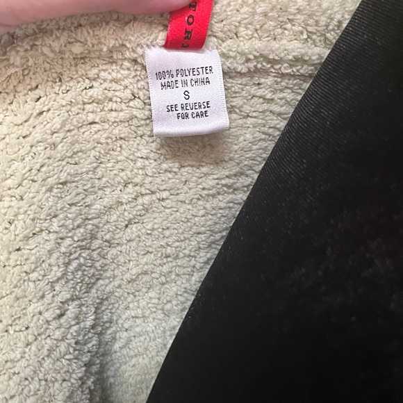 Josie Tie Front Plush Robe - Picture 7 of 7